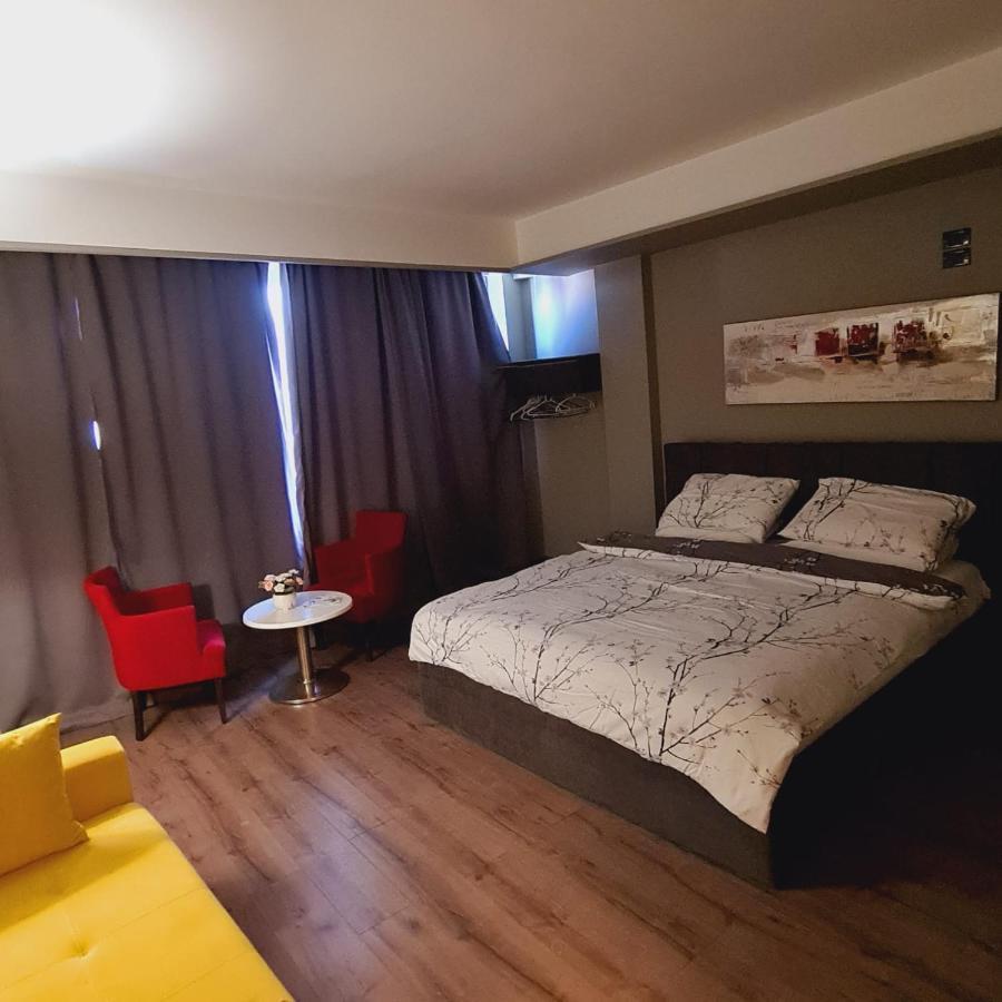 Hotel Driti New Bazaar Тирана Экстерьер фото
