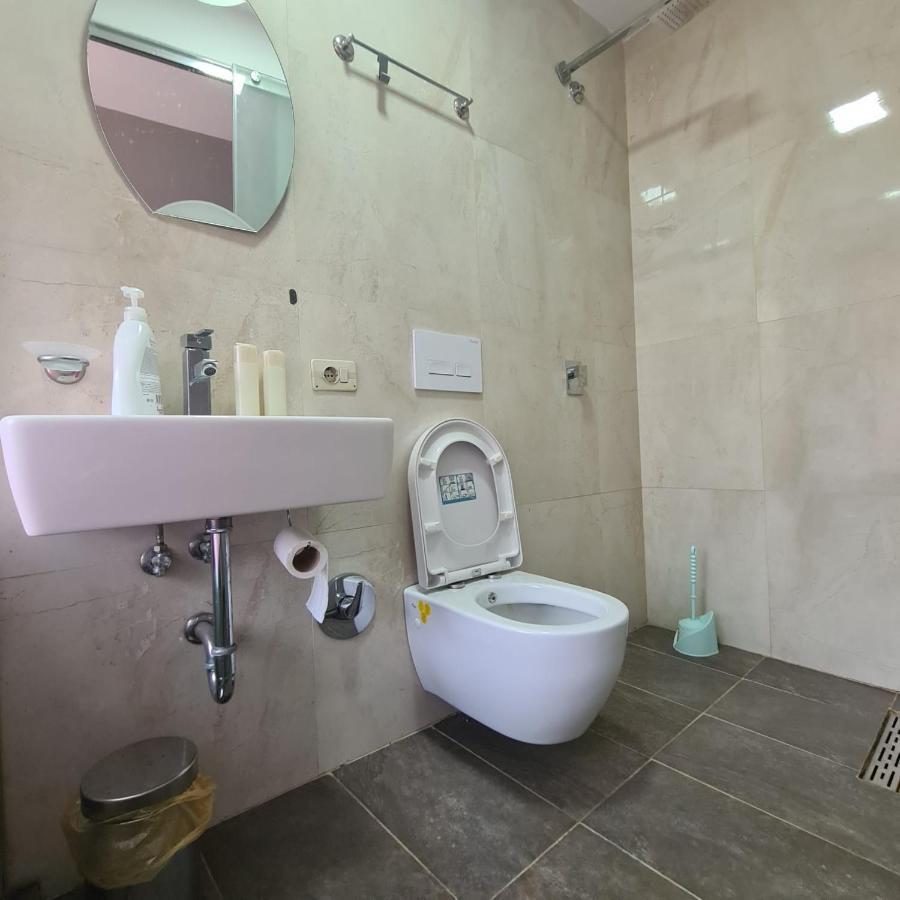 Hotel Driti New Bazaar Тирана Экстерьер фото